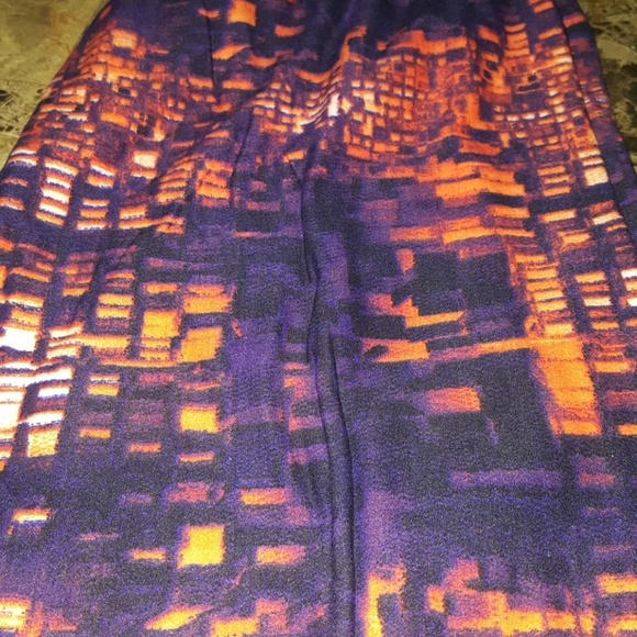 ☺LEGGINGS☺ - Picture 2 of 3